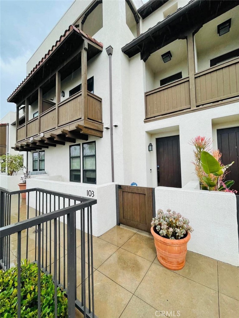 820 Mission Street 103