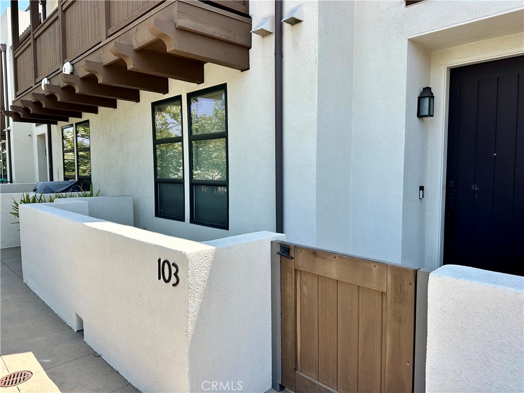 820 Mission Street 103
