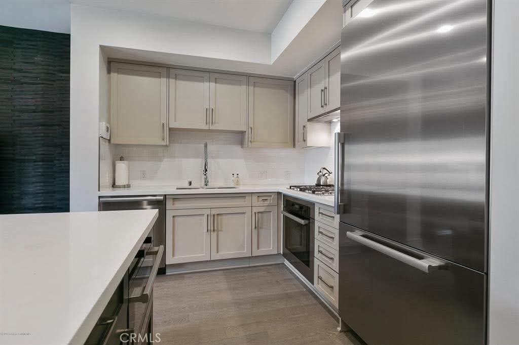 820 Mission Street 103