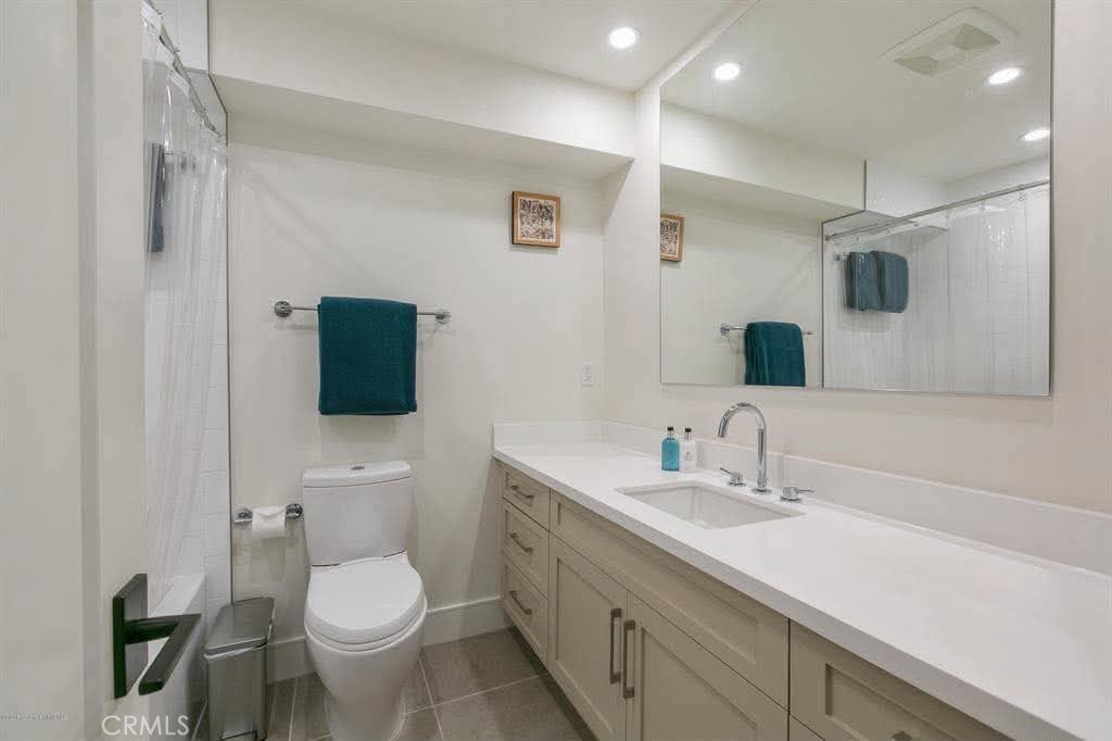 820 Mission Street 103