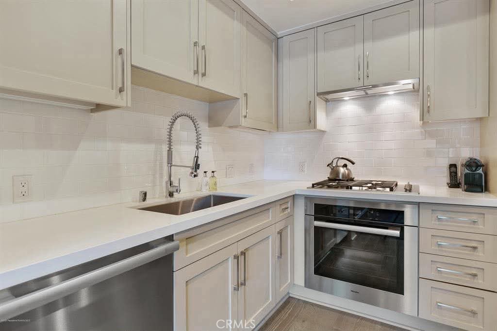 820 Mission Street 103