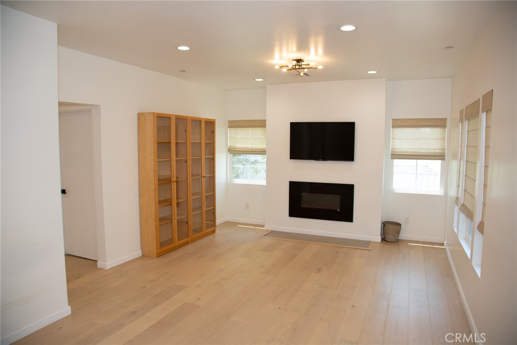 448 Linwood Avenue