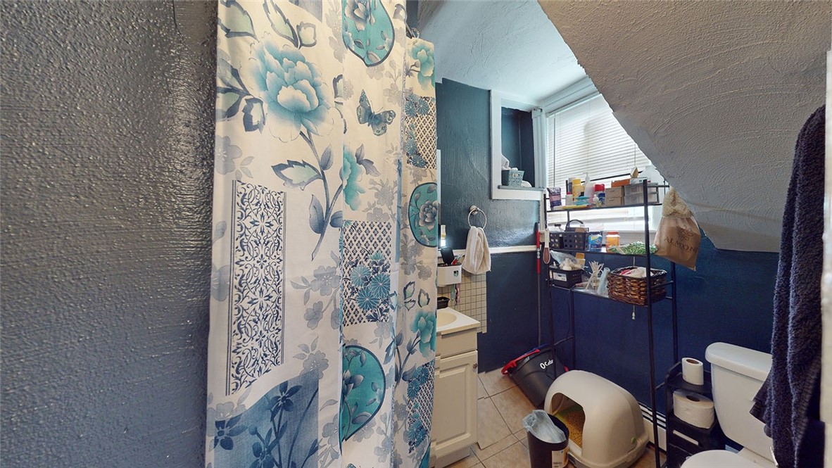 87 What Cheer Avenue