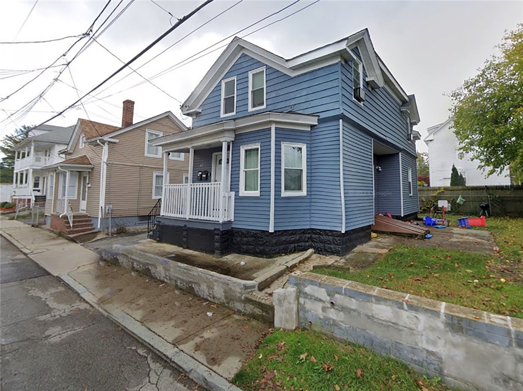 87 What Cheer Avenue