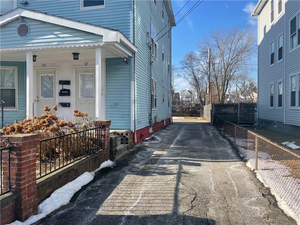 37 Longfellow Terrace