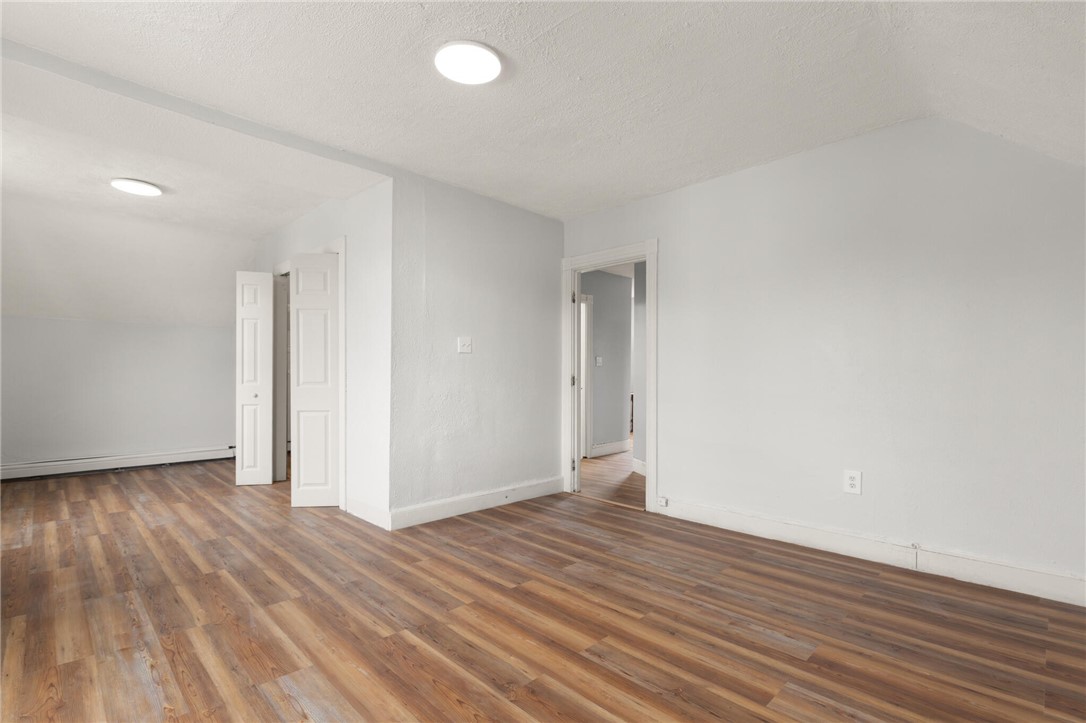 42 Corinth Street