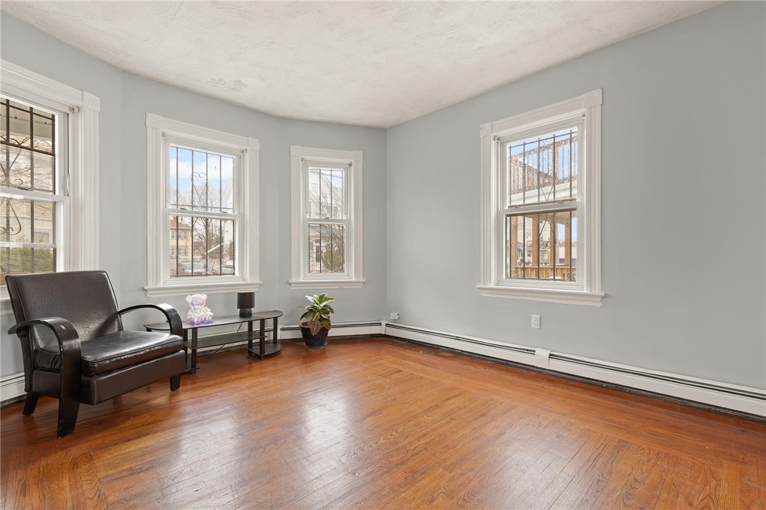 42 Corinth Street