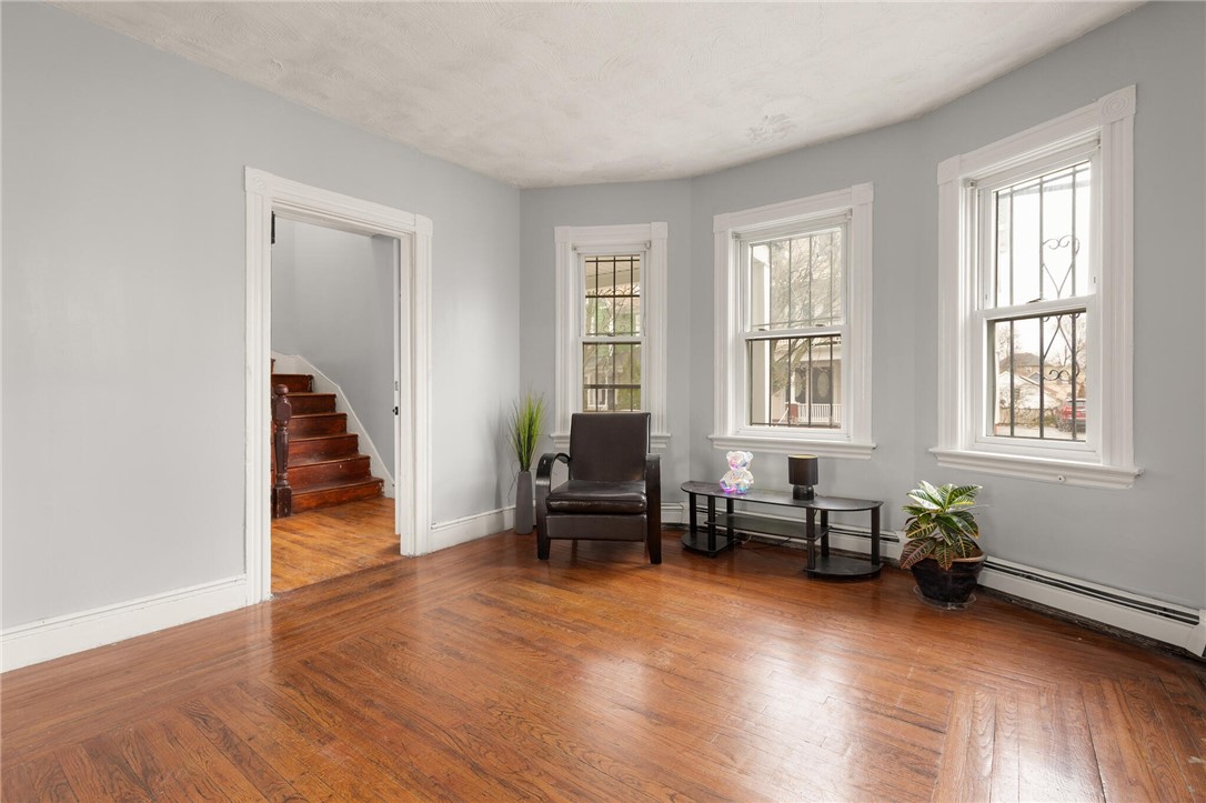 42 Corinth Street