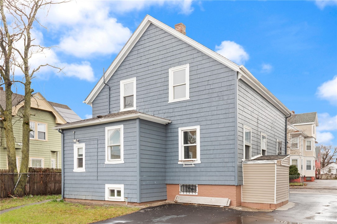 42 Corinth Street