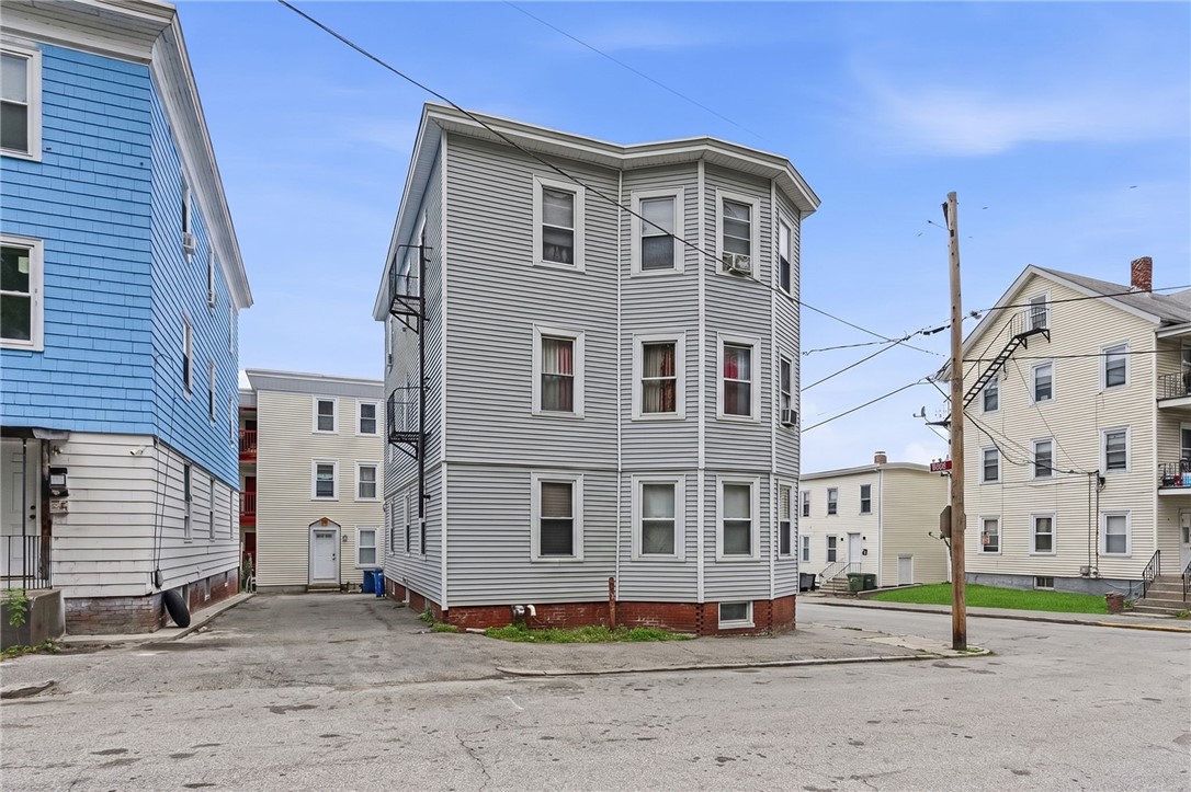 2 King Street