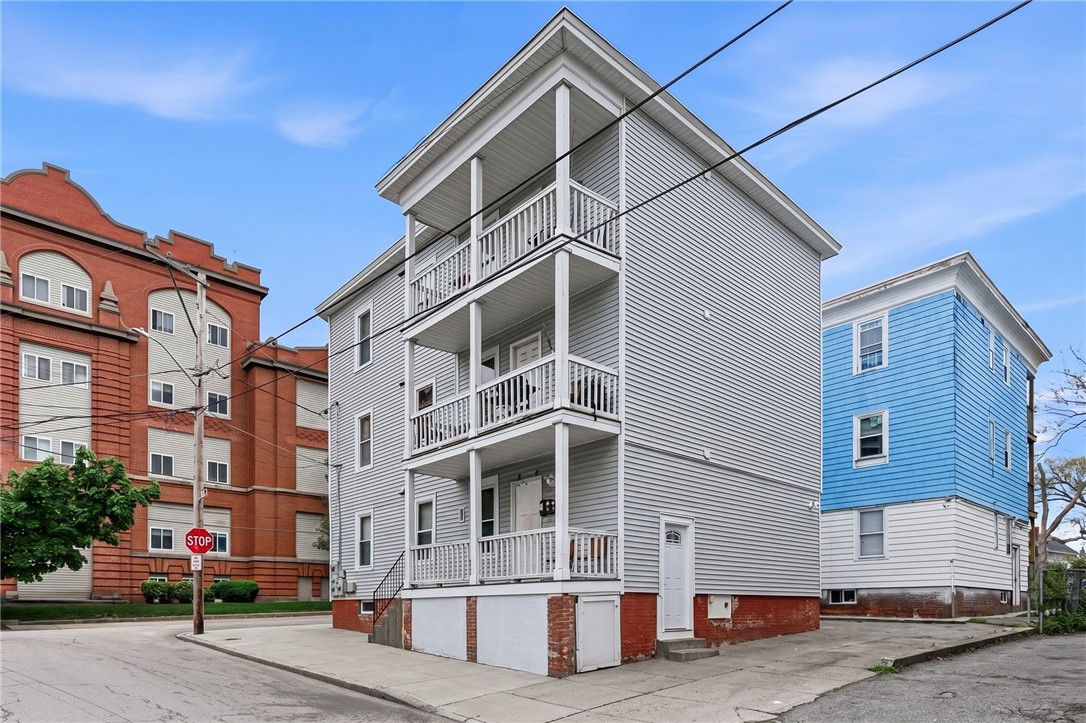 2 King Street