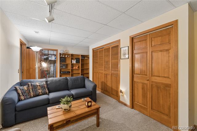 752 Ridgeside Drive