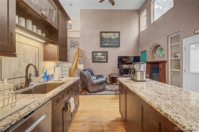 5807 W 81st Place