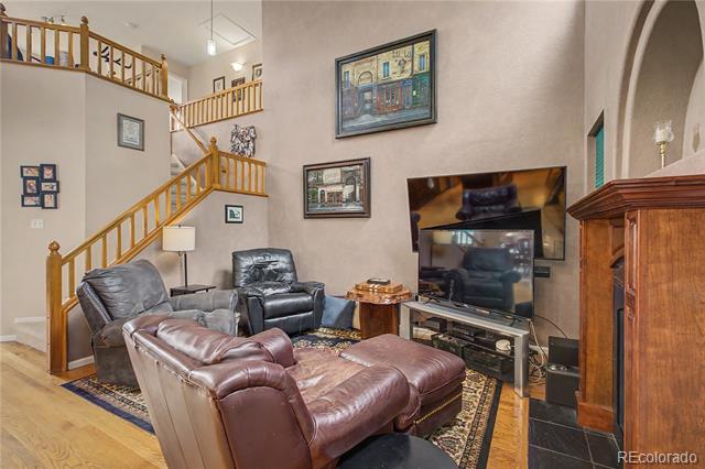 5807 W 81st Place
