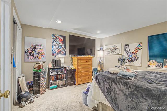 5807 W 81st Place