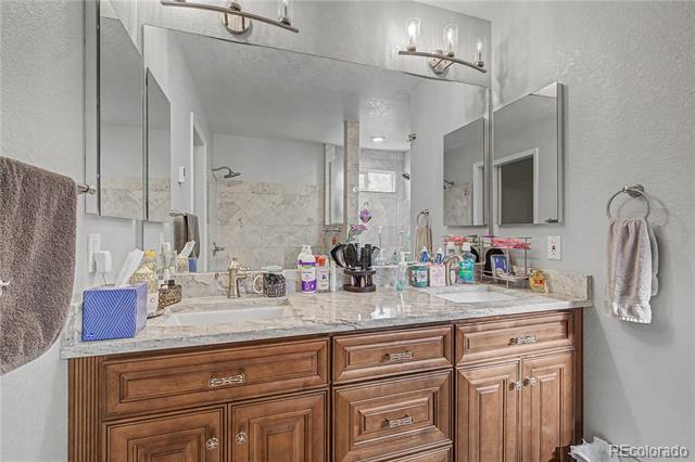 5807 W 81st Place