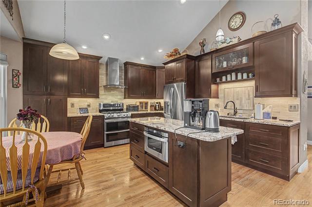 5807 W 81st Place