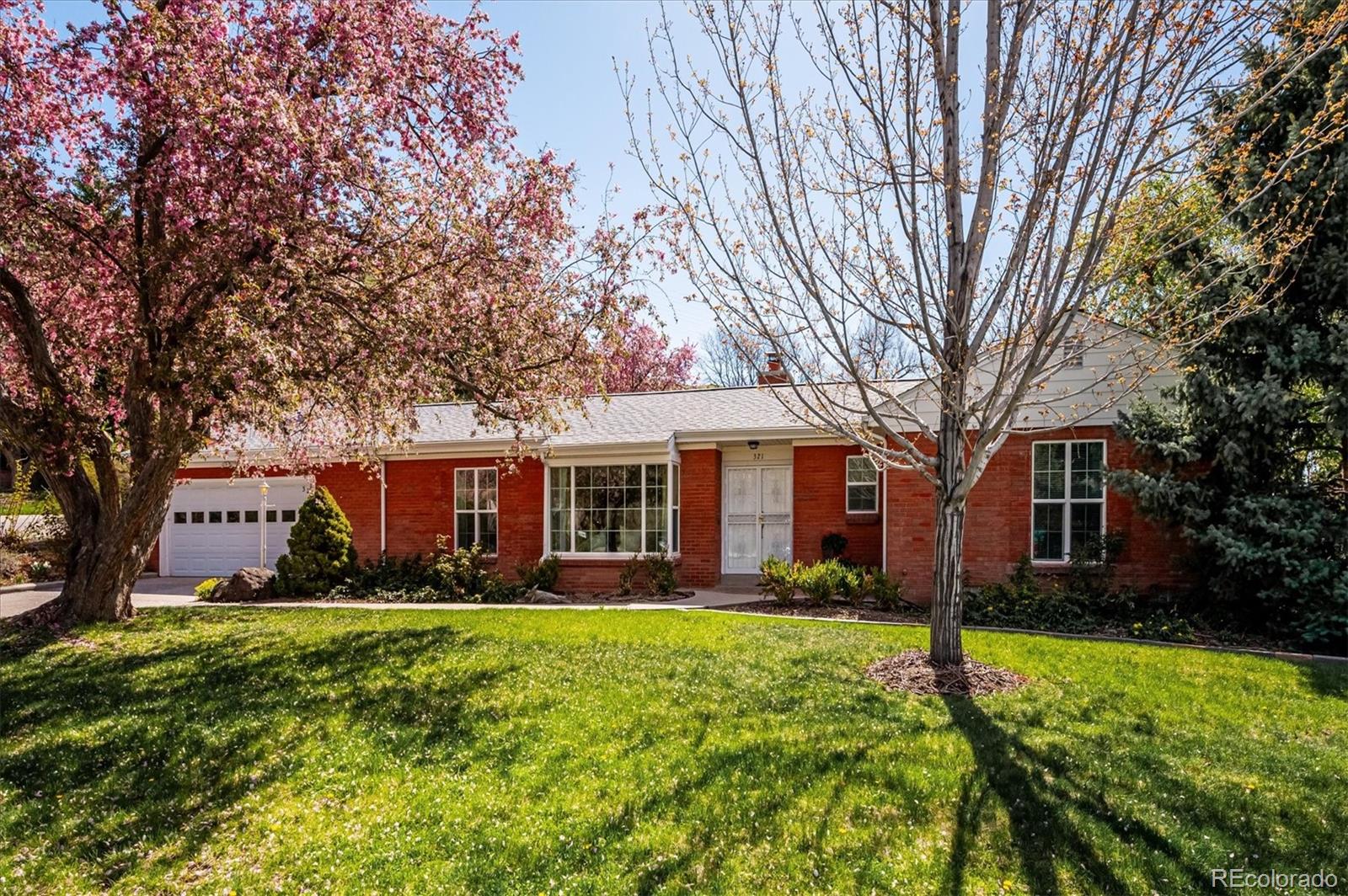 321 Sunset Drive