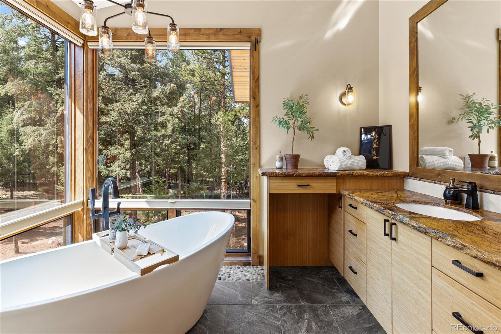 5976 Stone Creek Drive