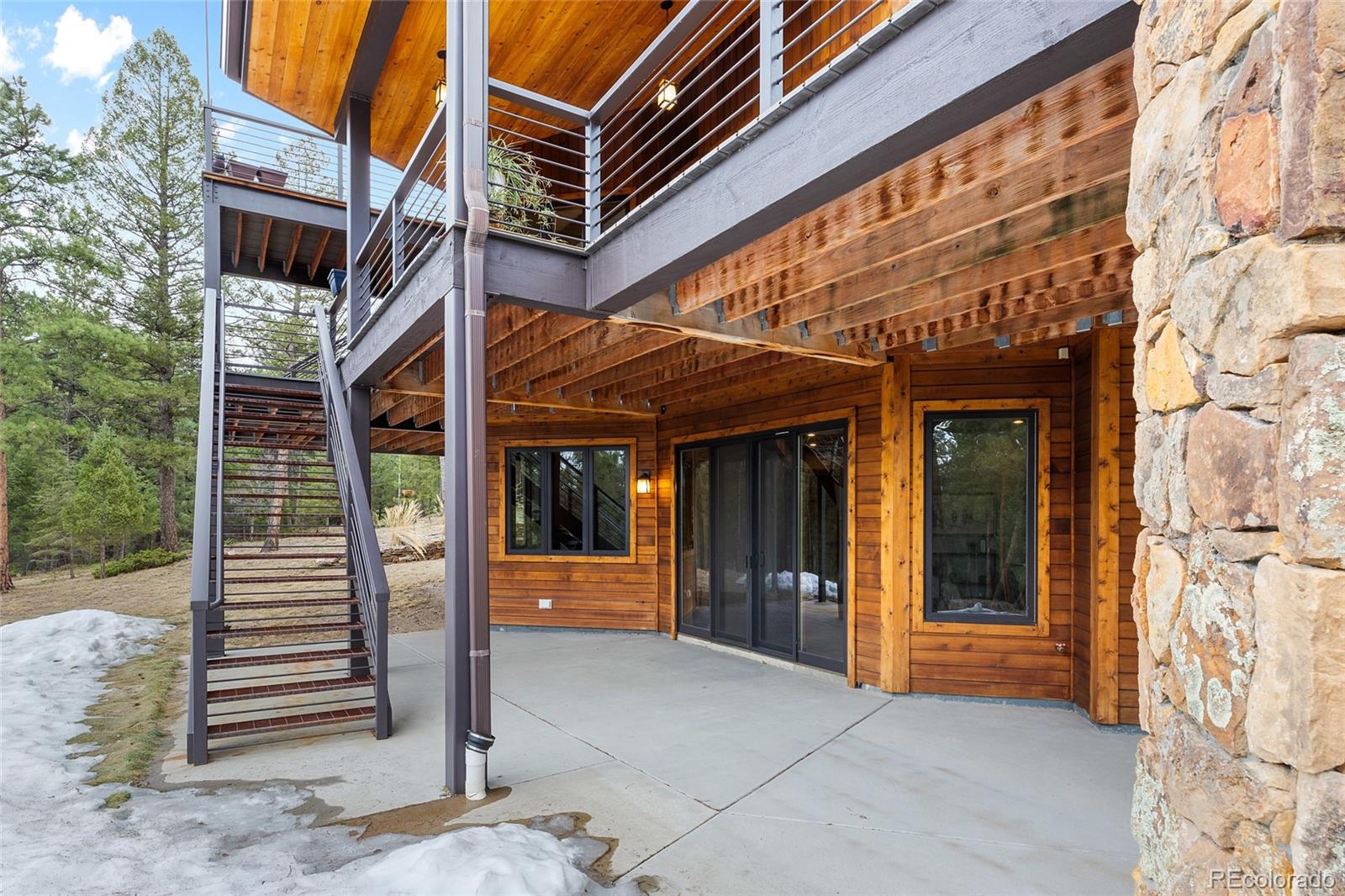 5976 Stone Creek Drive