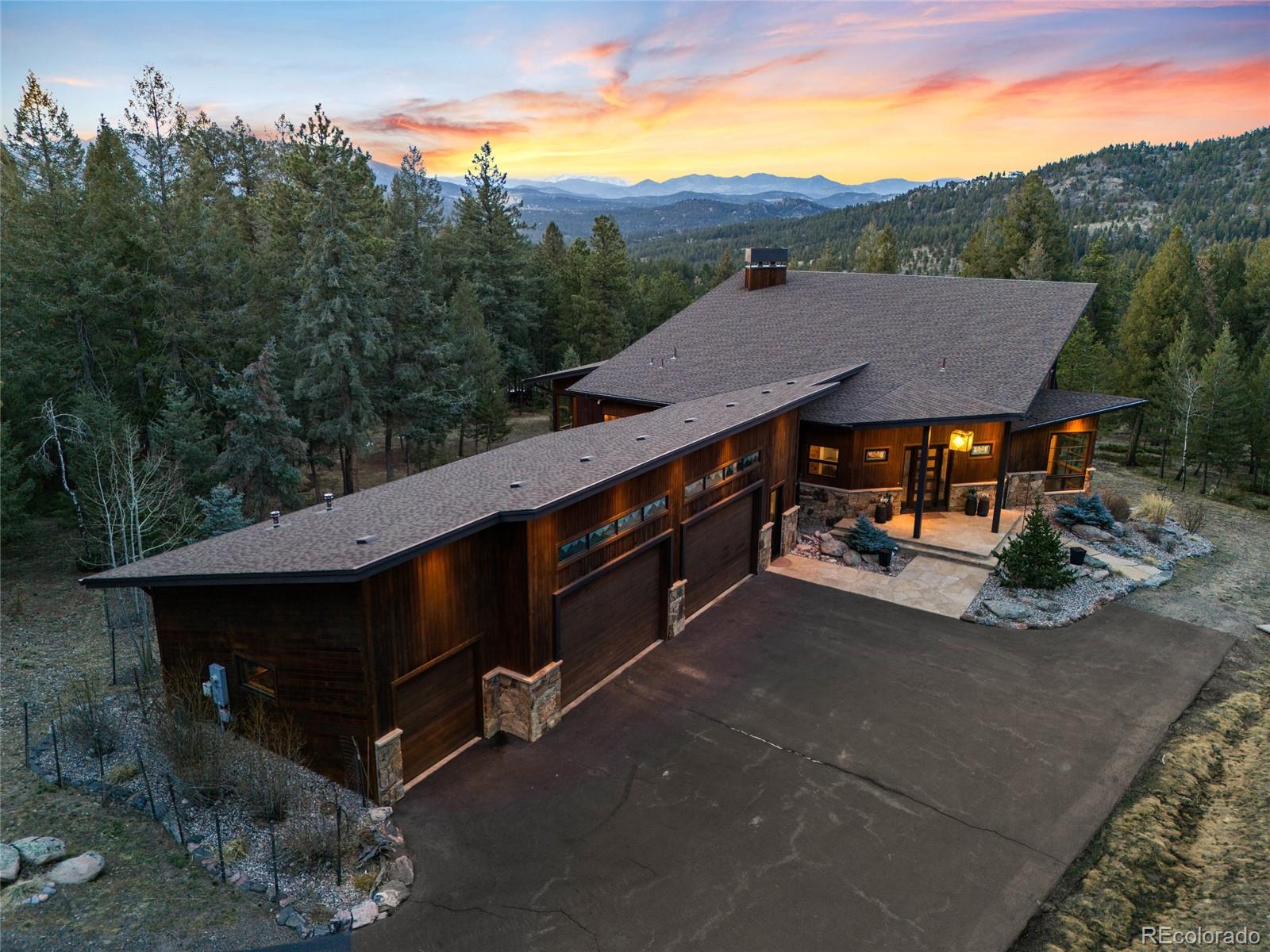 5976 Stone Creek Drive