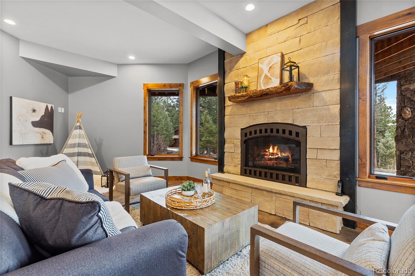 5976 Stone Creek Drive