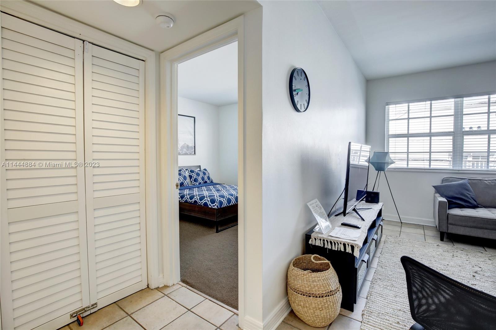 834 Ocean Dr # 212