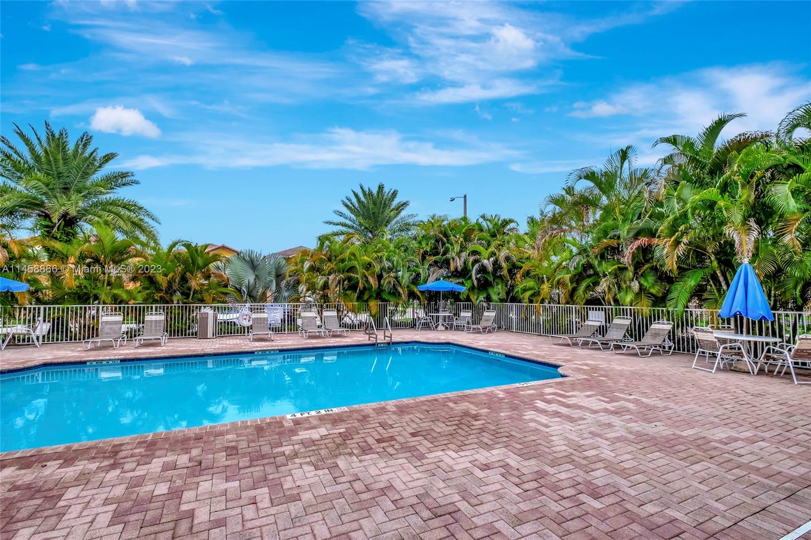 8533 NW 114th Ct