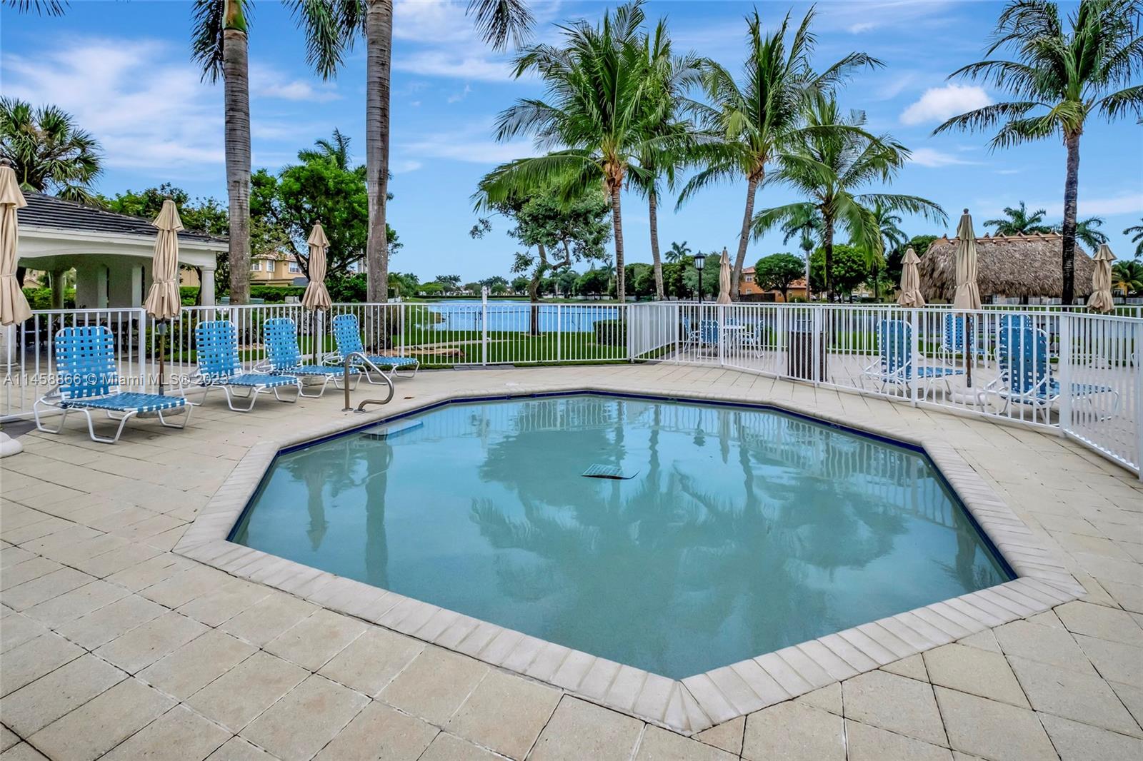 8533 NW 114th Ct