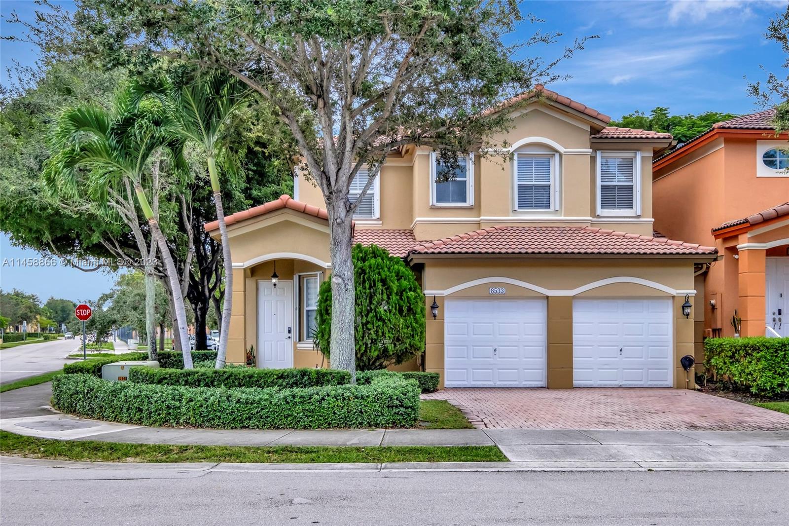 8533 NW 114th Ct