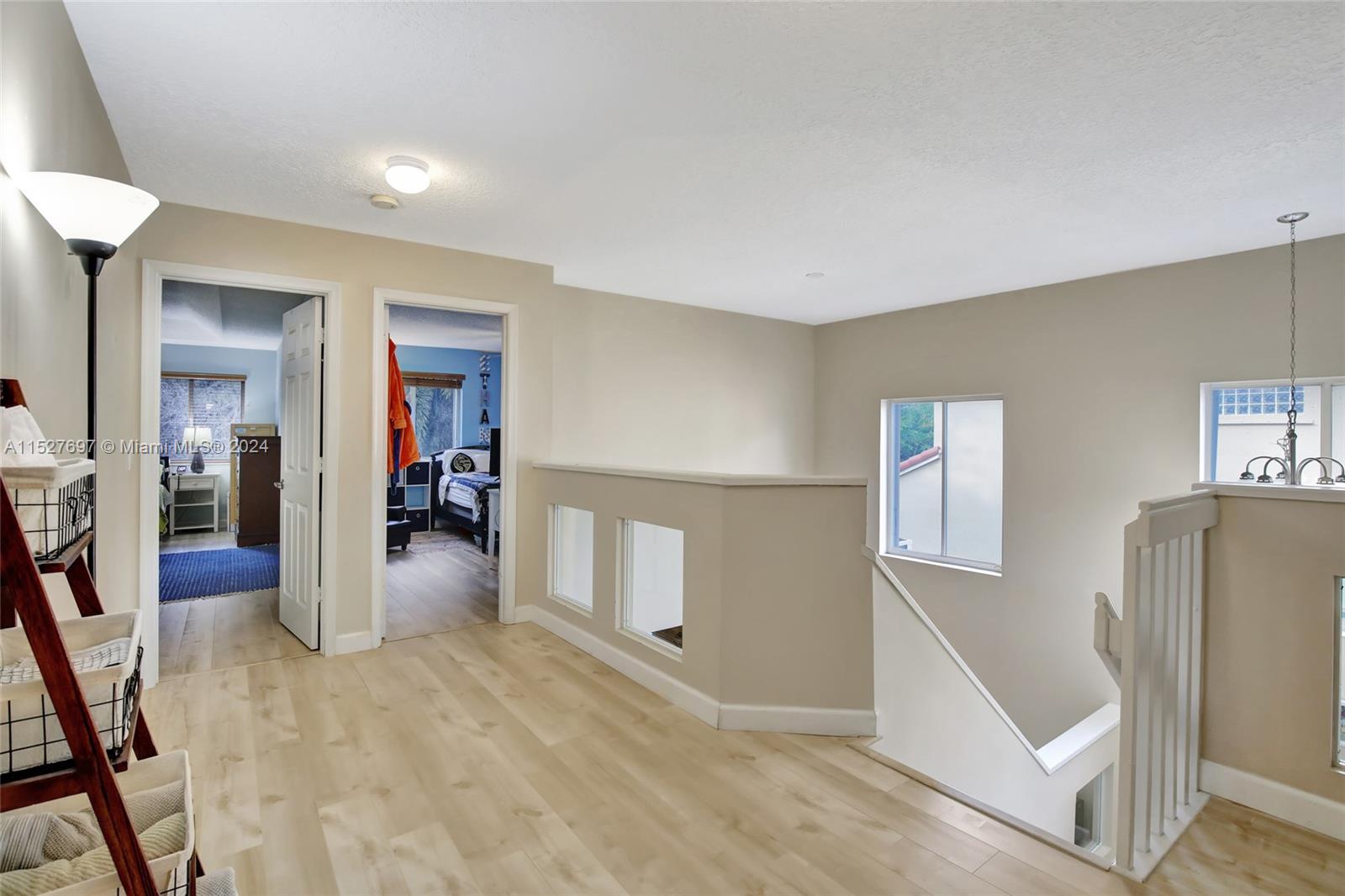 118 SW 206th Ave