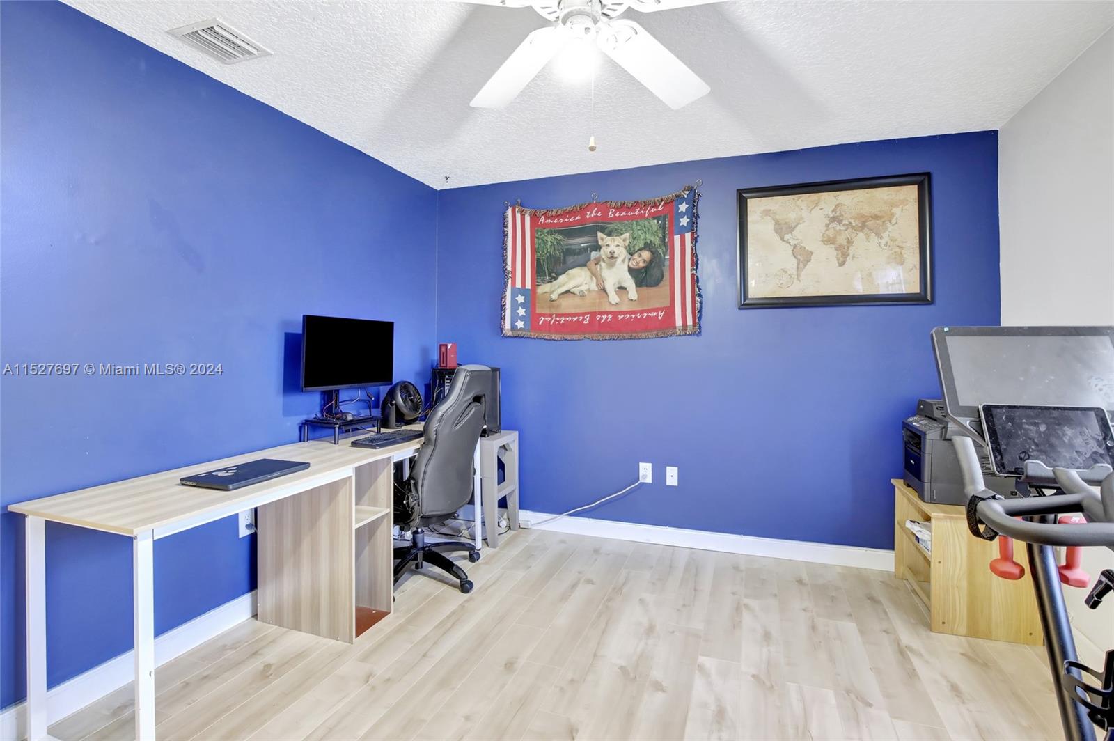 118 SW 206th Ave