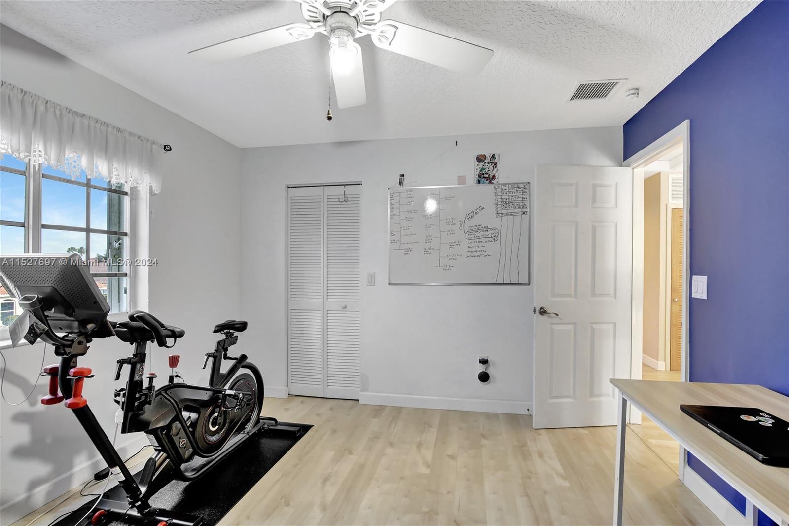 118 SW 206th Ave