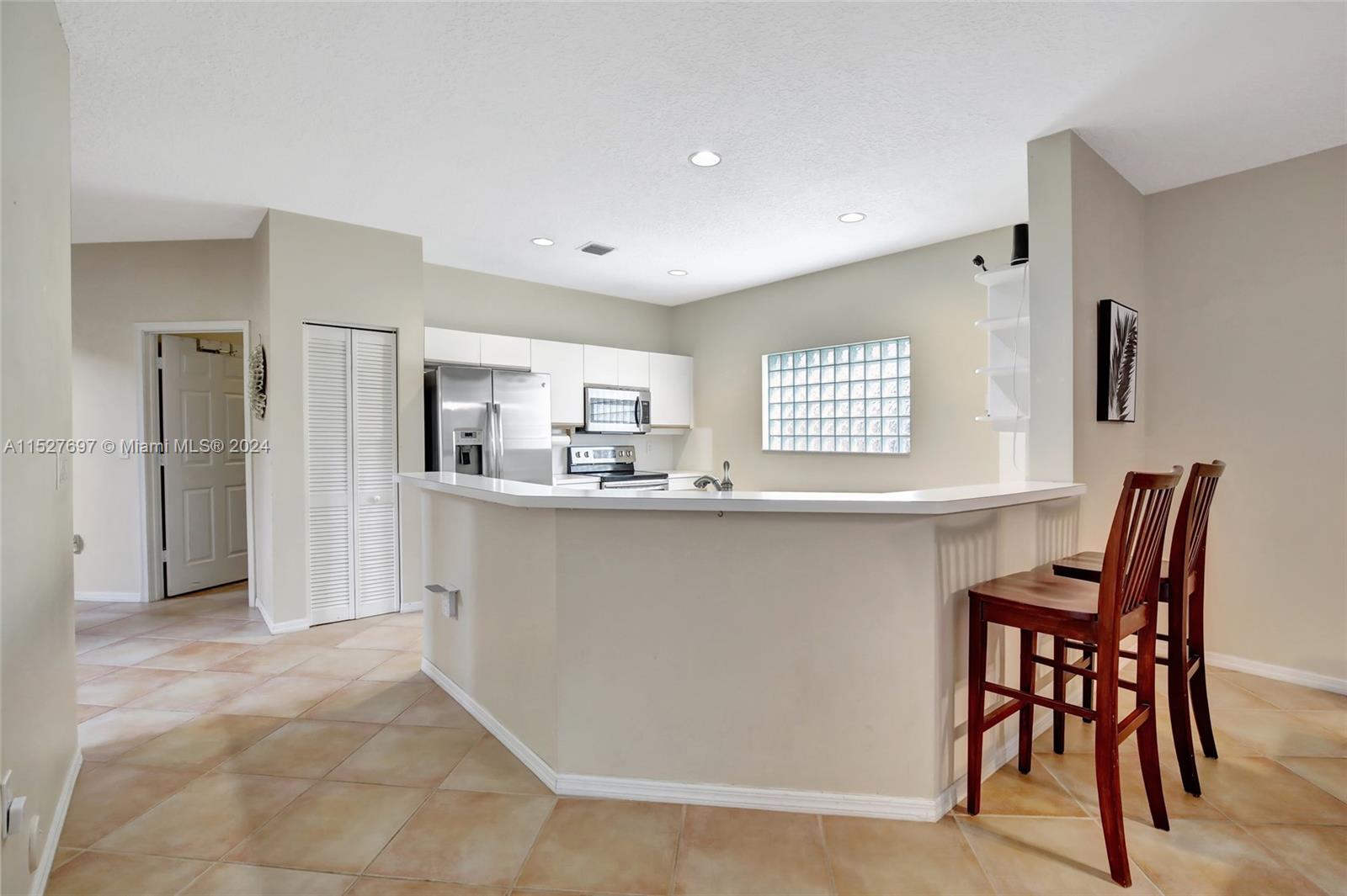 118 SW 206th Ave