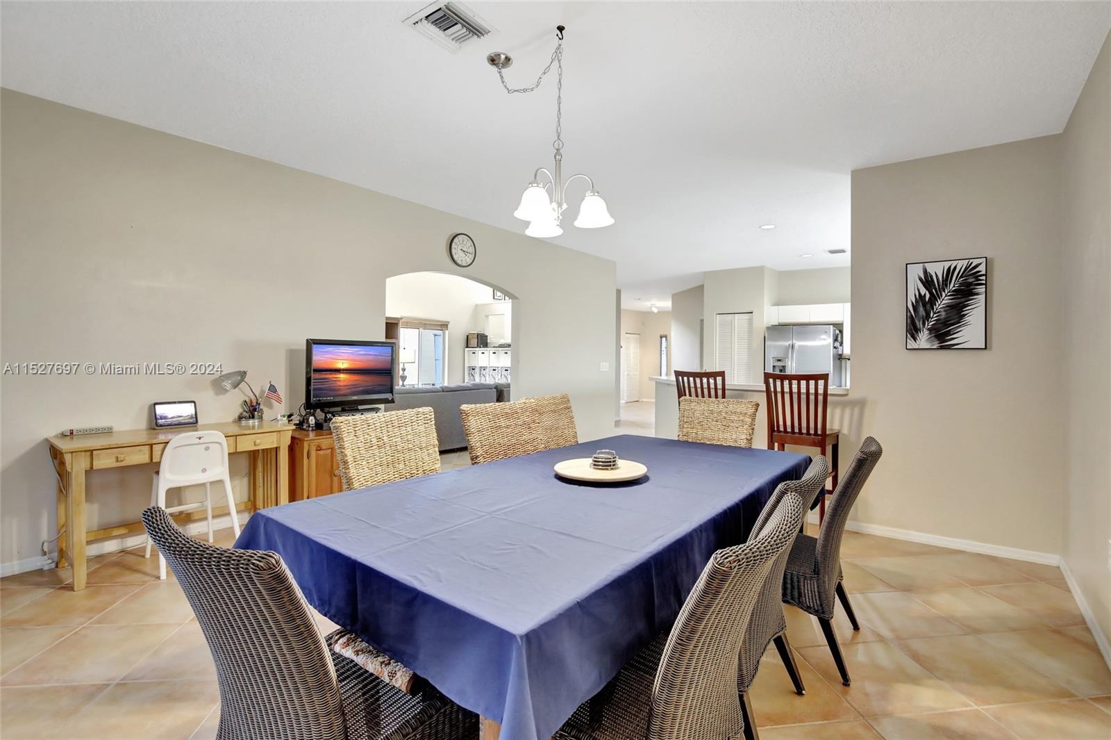 118 SW 206th Ave
