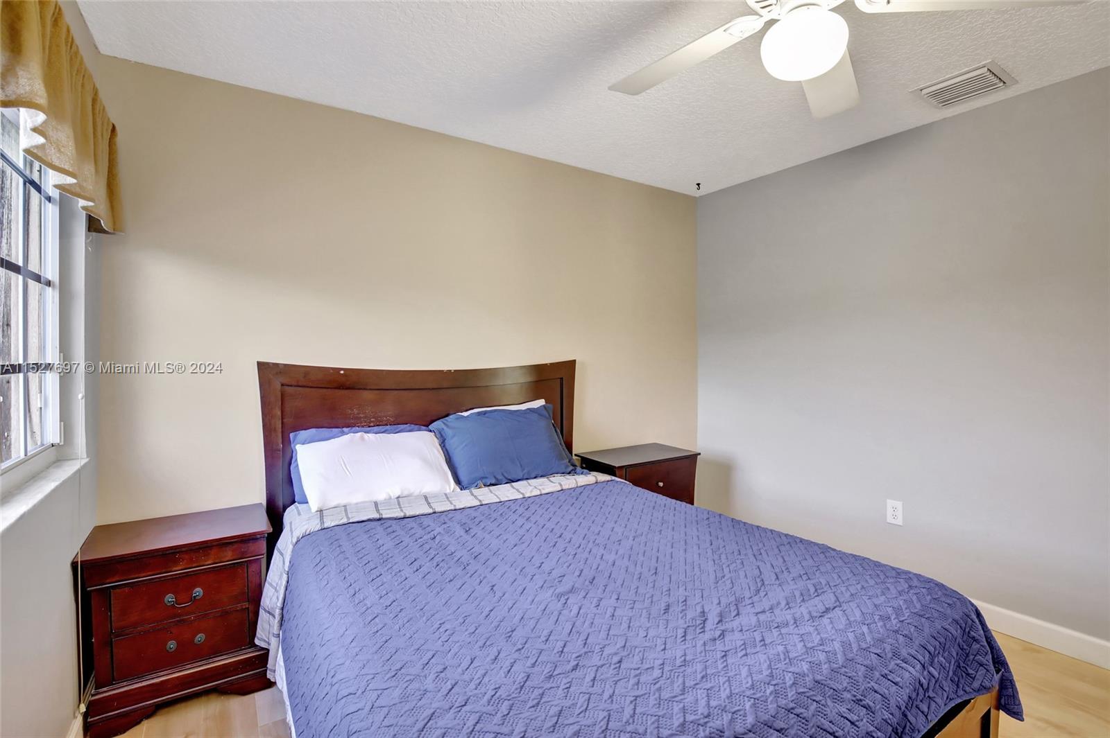 118 SW 206th Ave