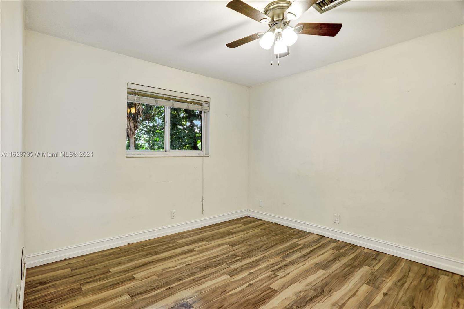 1101 NW 43rd Ave