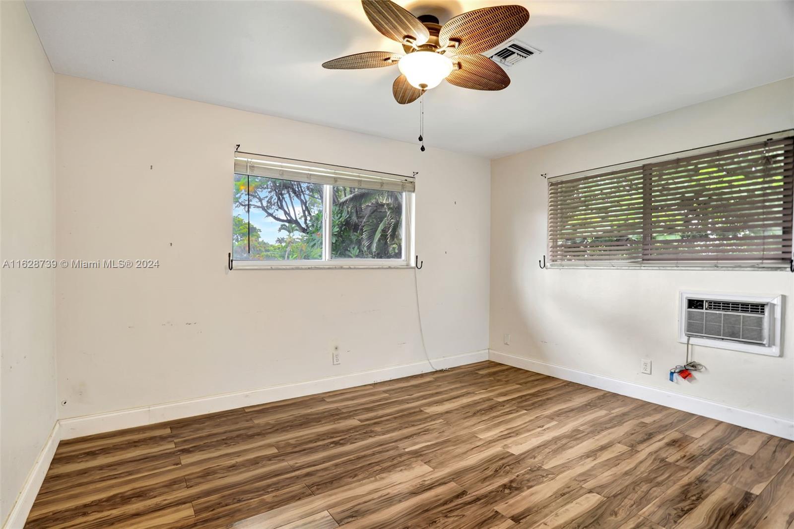 1101 NW 43rd Ave