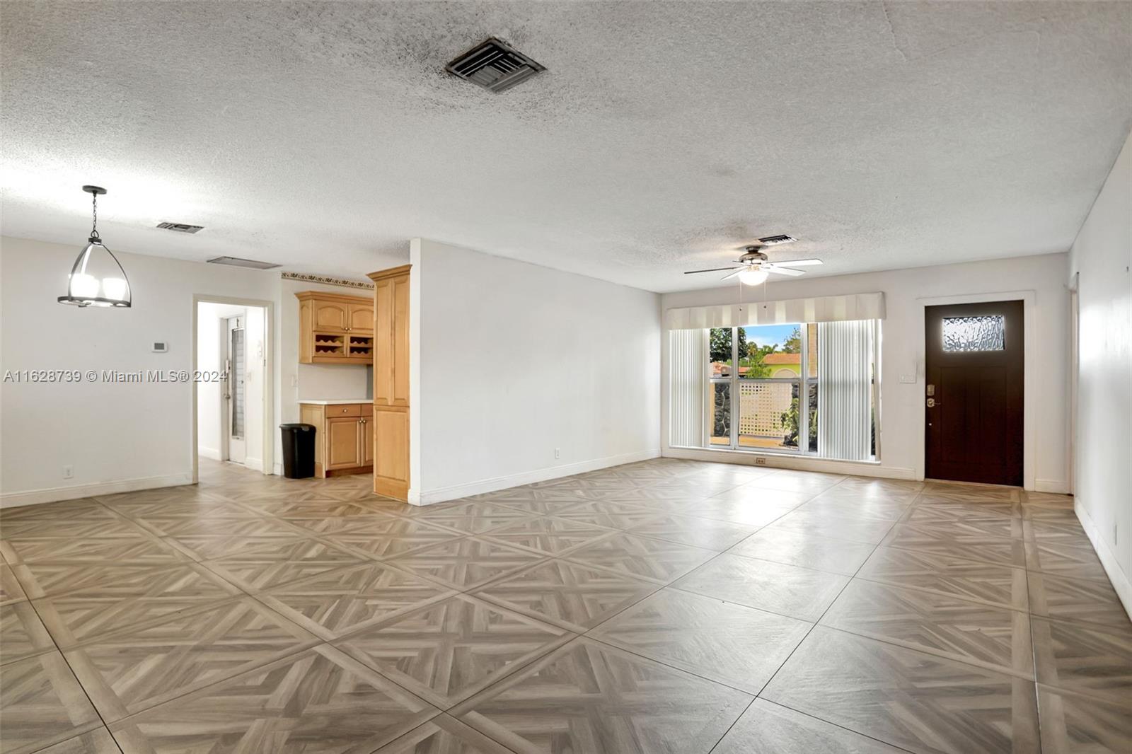 1101 NW 43rd Ave