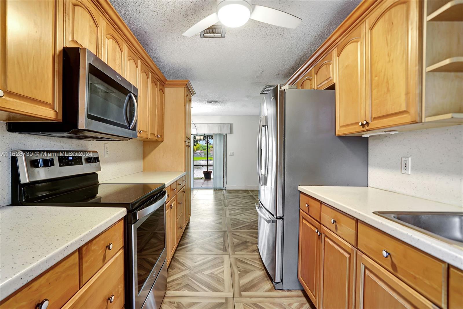 1101 NW 43rd Ave