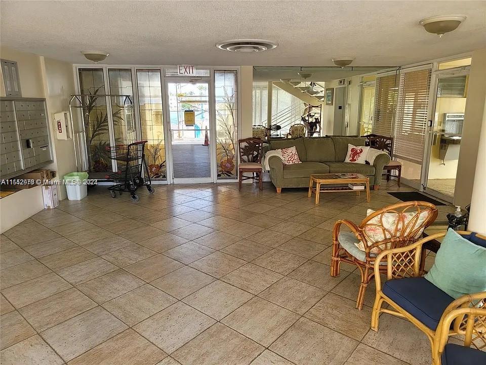 2508 Bay Dr # 11