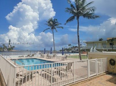 2508 Bay Dr # 11
