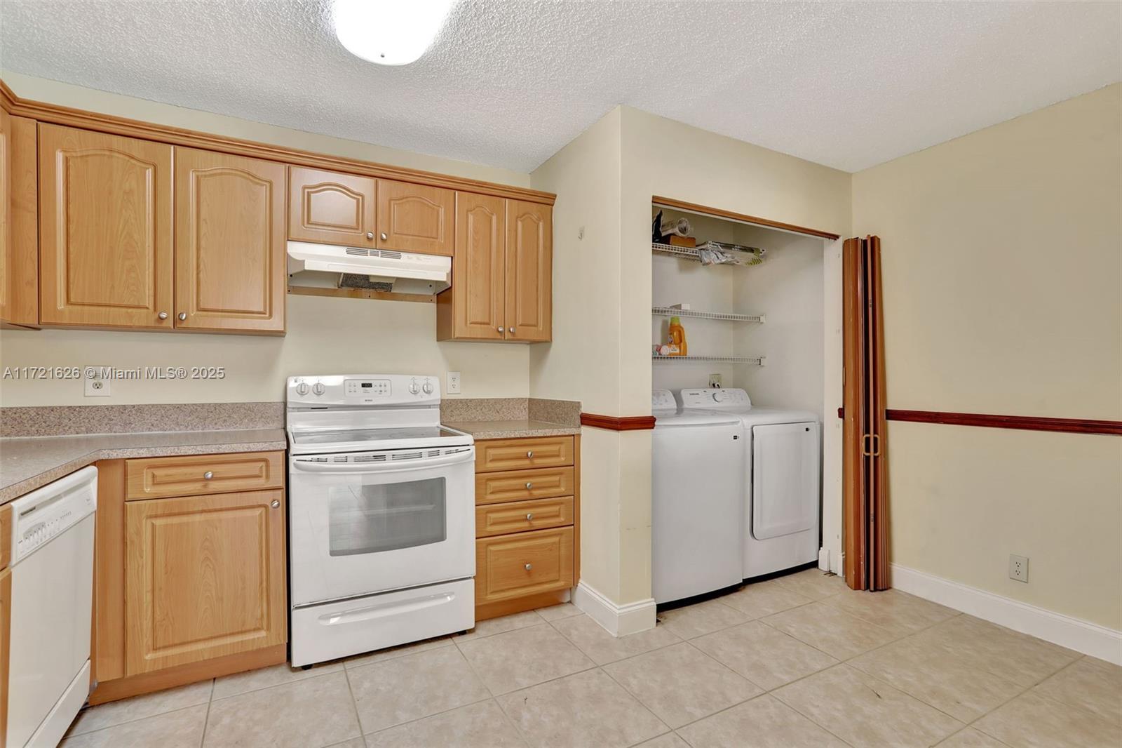 12001 Royal Palm Blvd # 1M