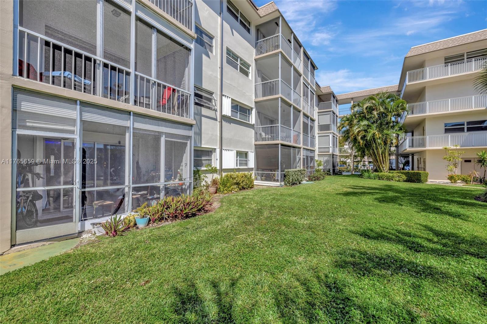 2200 Diana Dr # 111