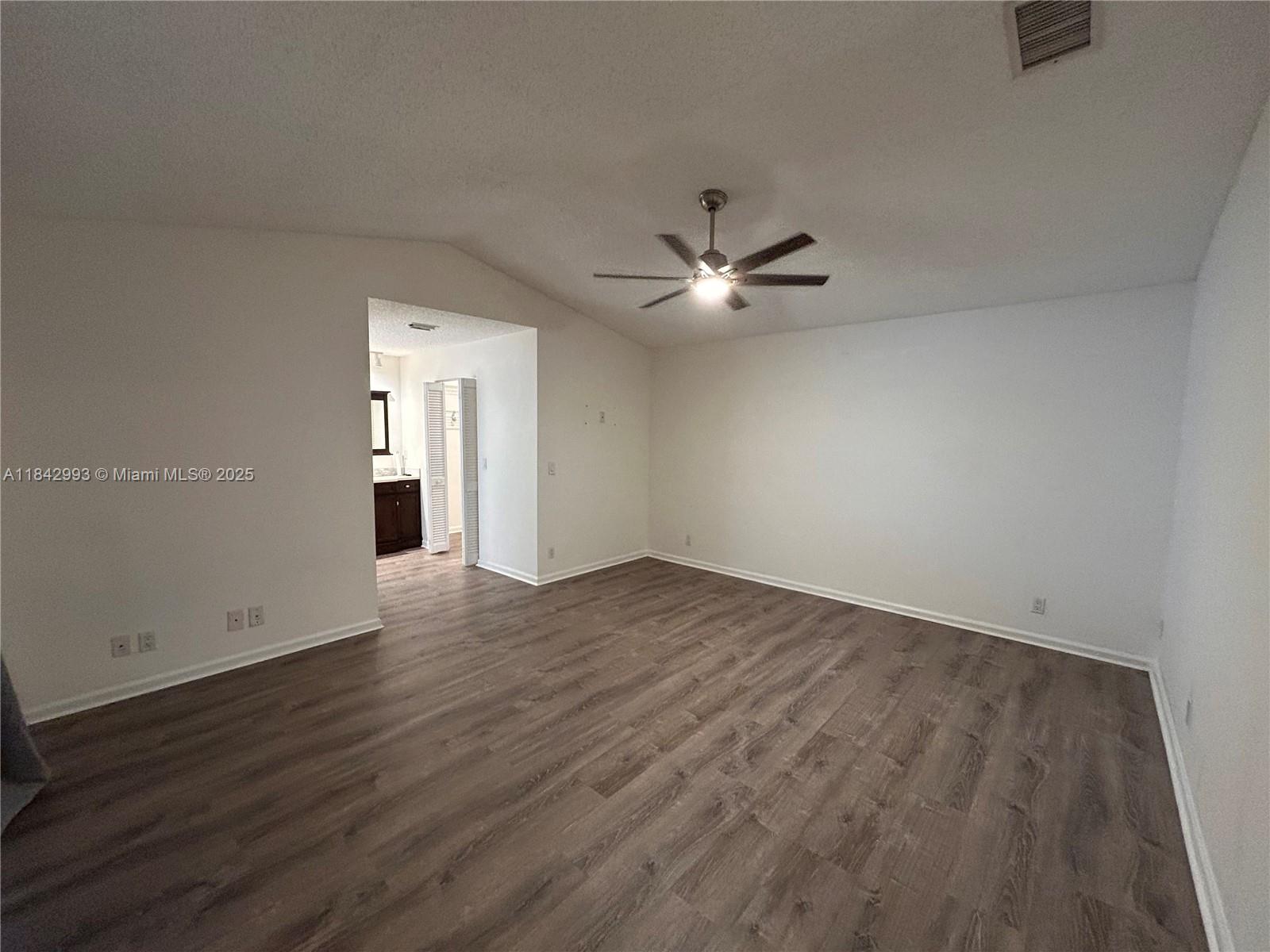 1048 NW 99th Ave