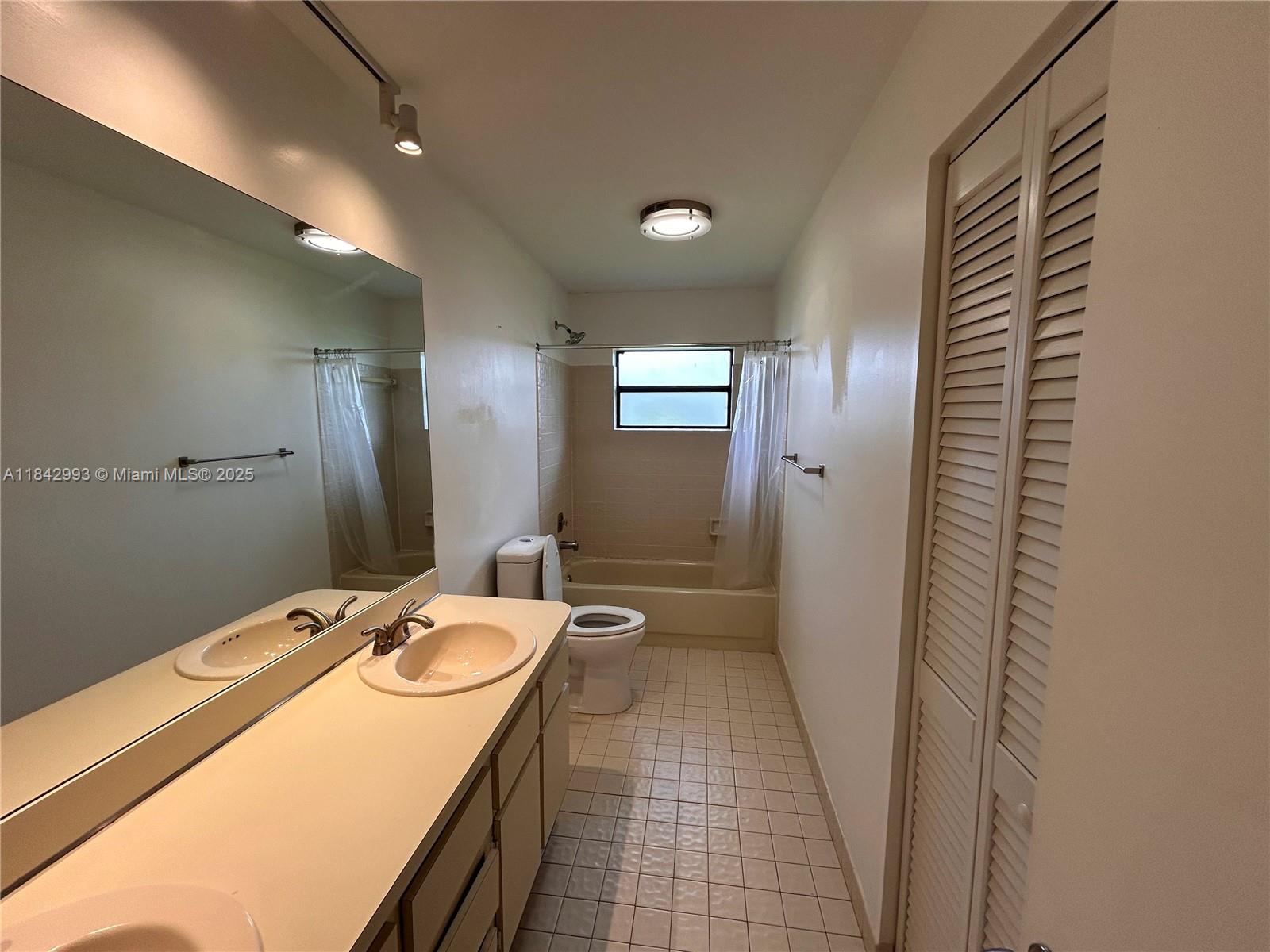 1048 NW 99th Ave