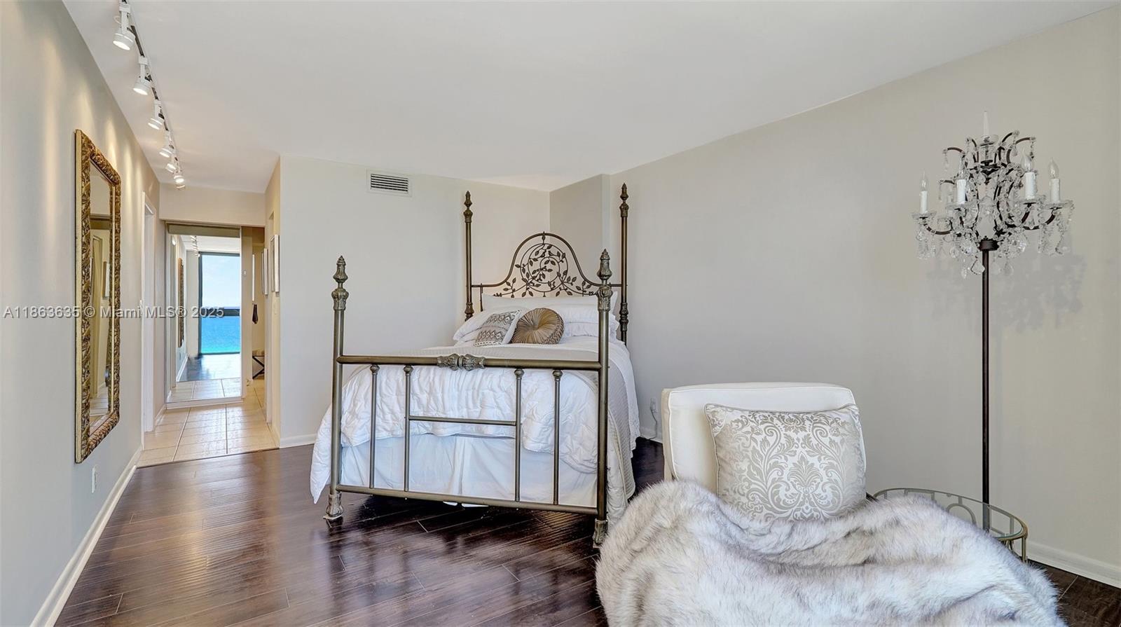 1500 S Ocean Dr # 12H