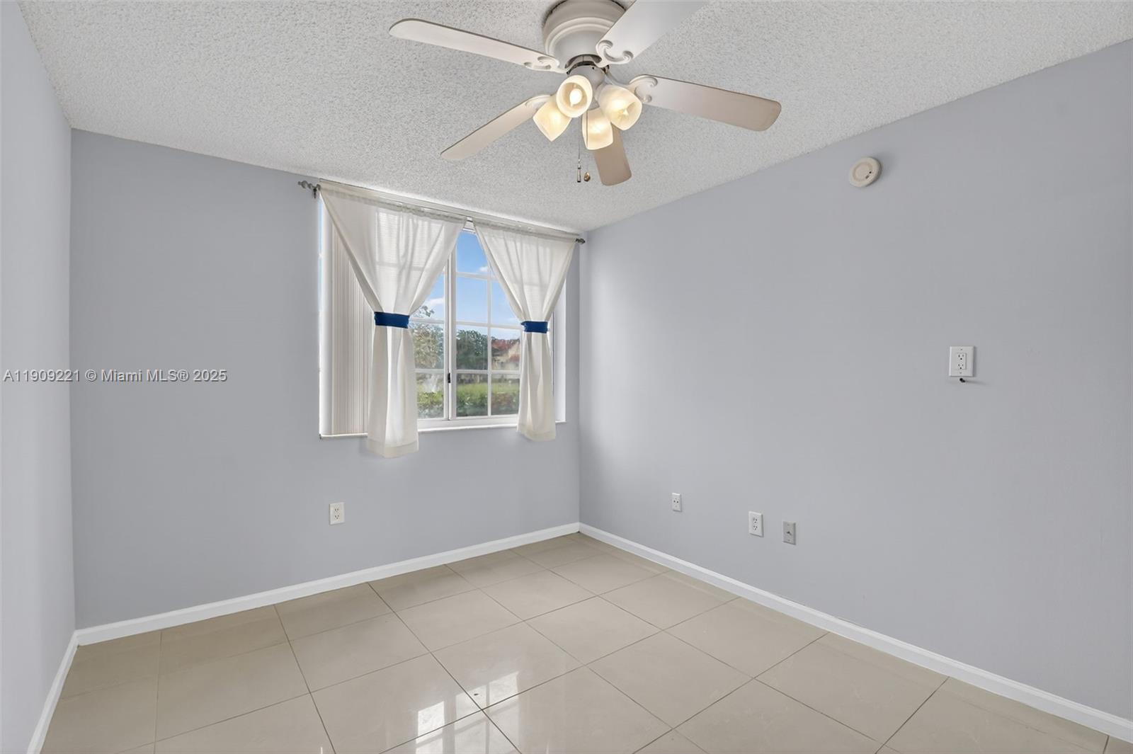 2123 Renaissance Blvd # 104