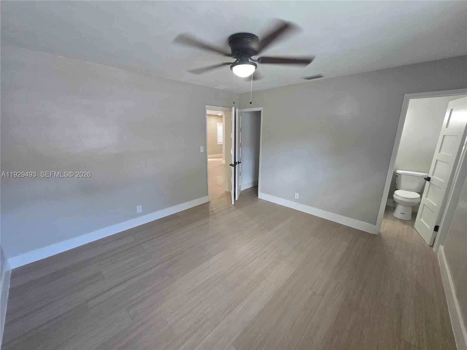 1015 NE 17th Ct
