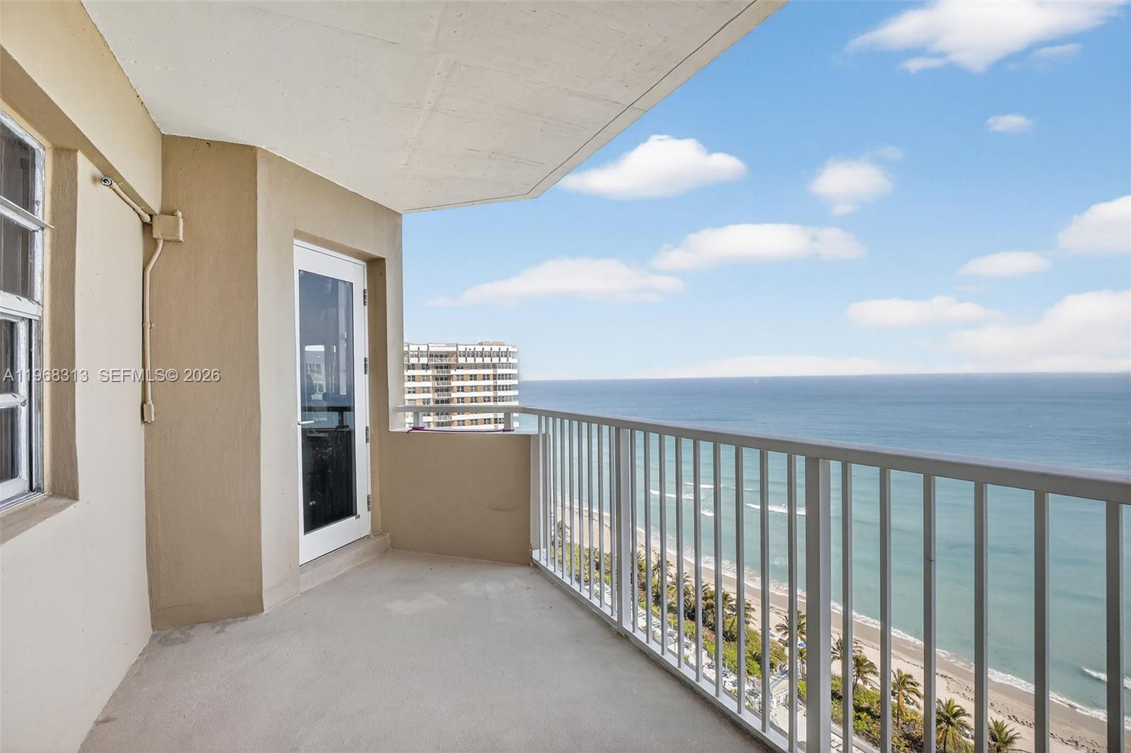 1980 S Ocean Dr # 21E
